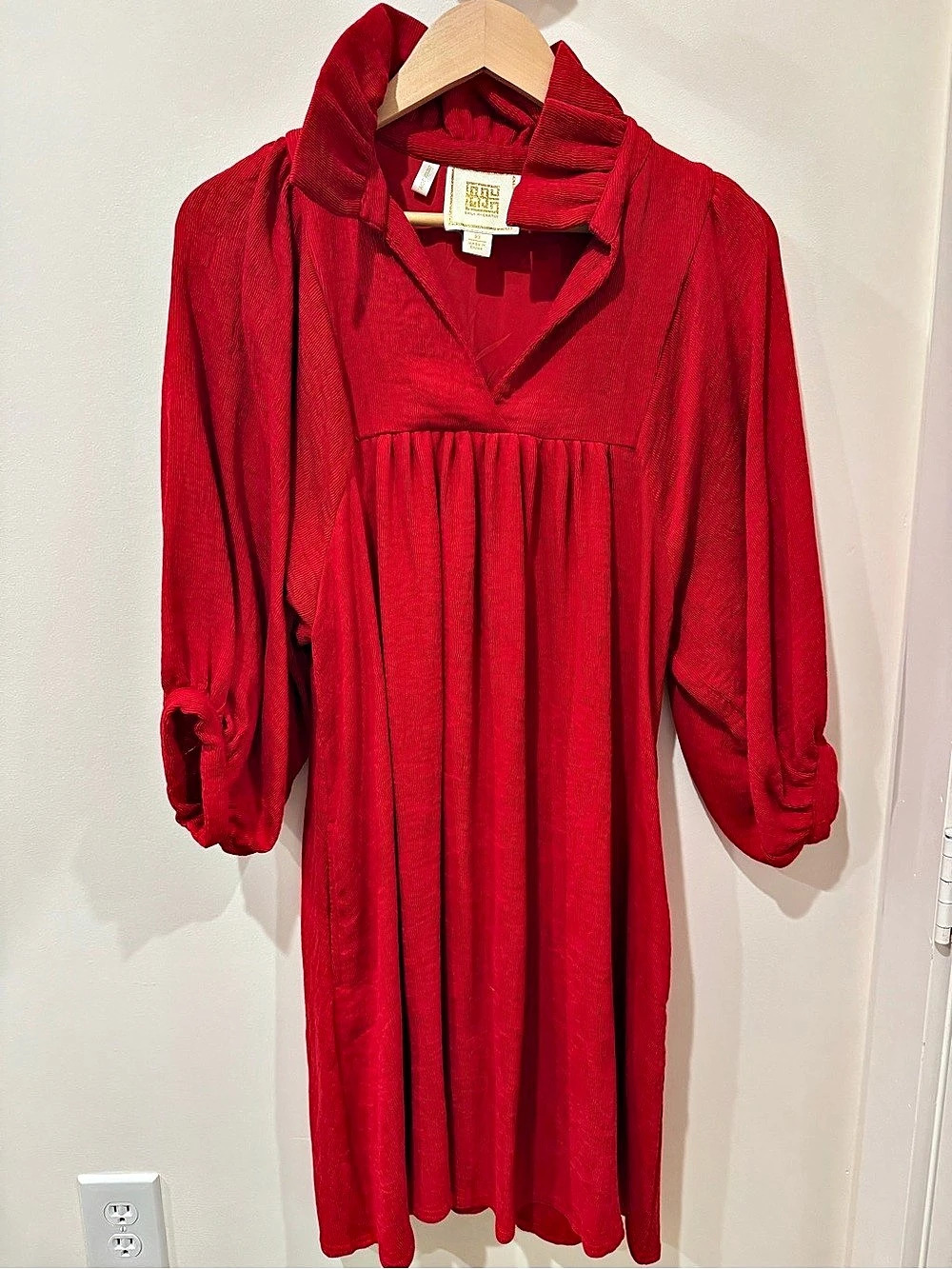 EMILY MCCARTHY Red Maxi Dress Size Medium Like New